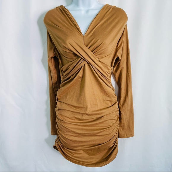 Bodycon Dress with Ruched Sides and Crossover Bust - Picture 2 of 5